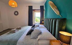 Apartment Hum-The Smallest Town In The World